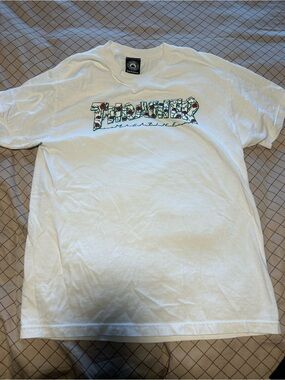 Thrasher barbed wire roses 🥀 Tshirt